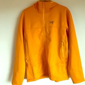 Like new Arc’teryx hoody
